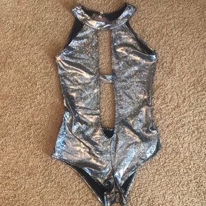 Silver Bodysuit! 🍾